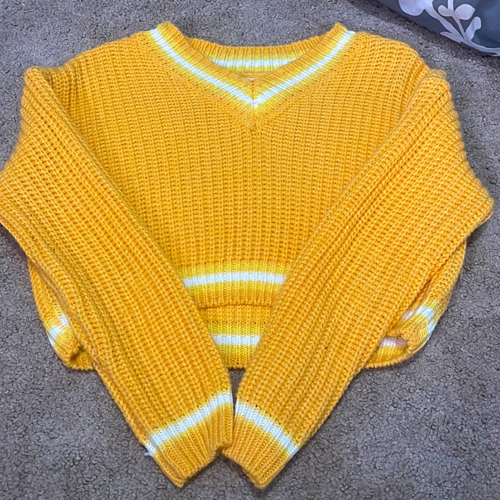 cropped knit yellow sweater